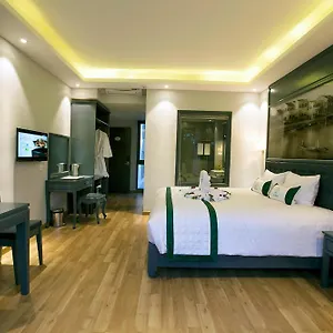 Ivy Hotel